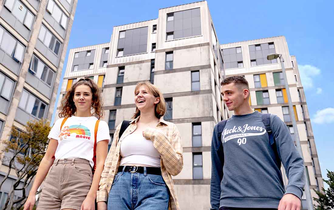 Students outside the Penamaen Hall