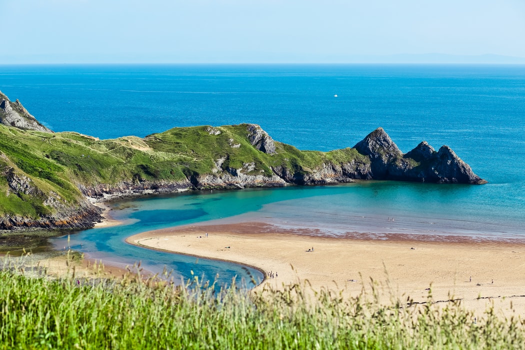 Thre Cliffs Bay 