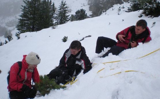 Austria 2010 students in snow 