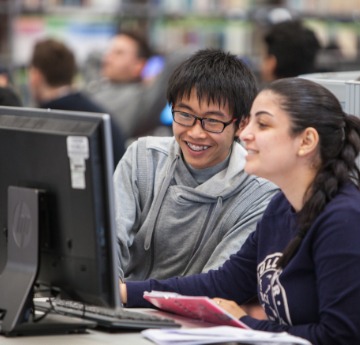 2 students at a computer