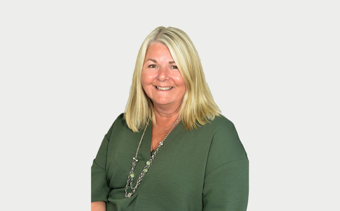 A headshot of Professor Tracey Sagar during graduation