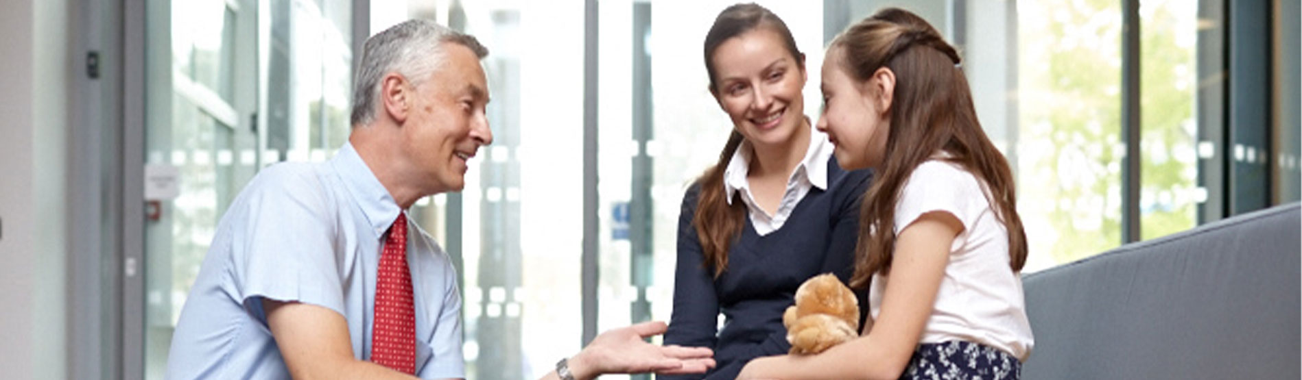 Child seeing Doctor 