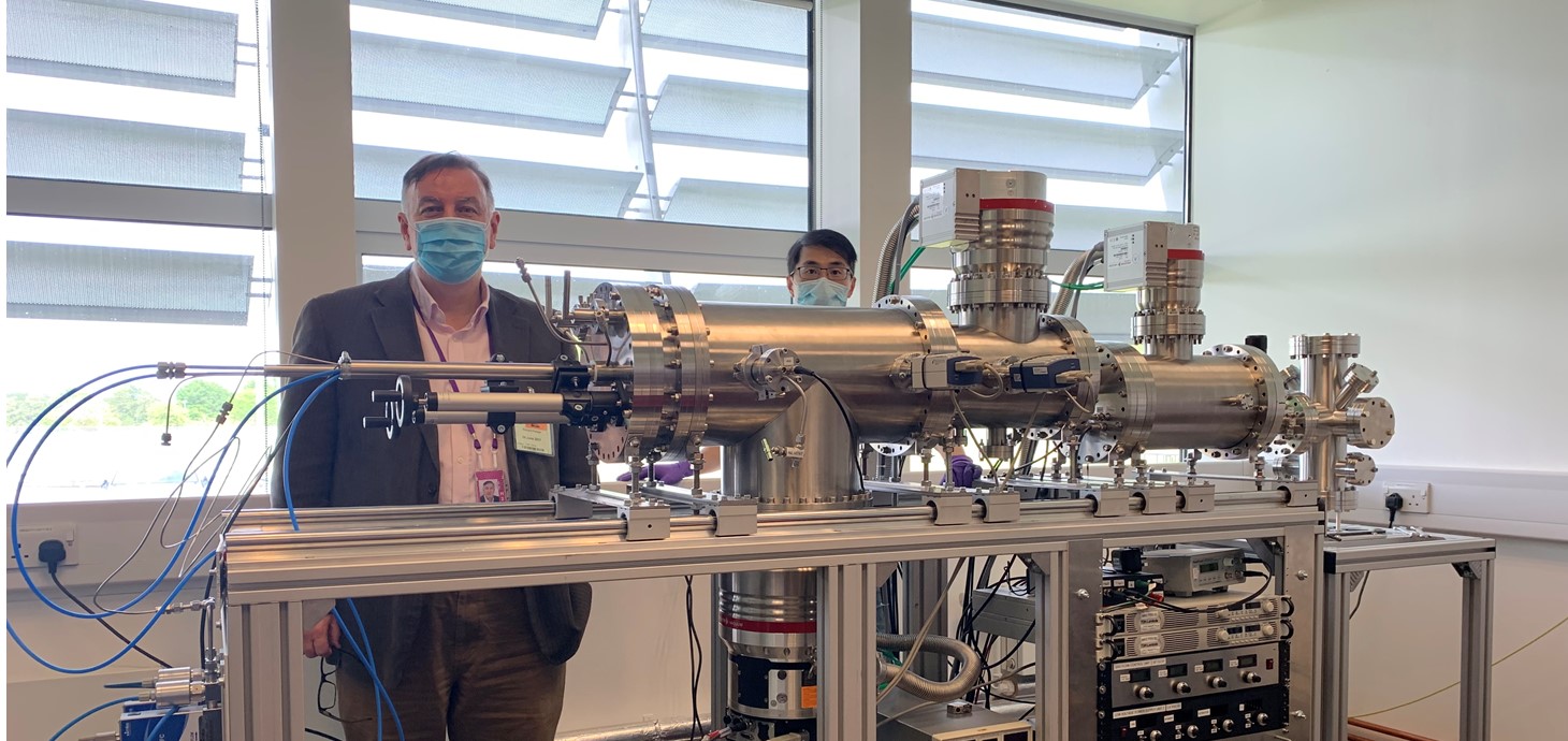 Professor Richard Palmer and Dr Yubiao Niu from Swansea University with the new nanoparticle instrument at Diamond Light Source.