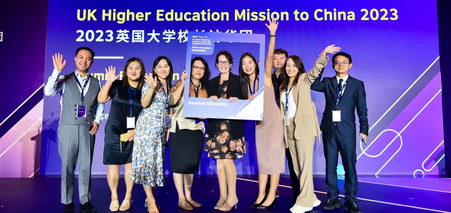 Professor Judith Lamie and some Swansea University graduates at the Alumni Reception in Shanghai.