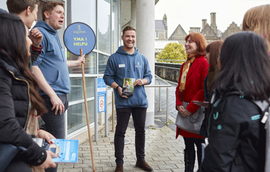 Student ambassadors giving guided tours at an open day