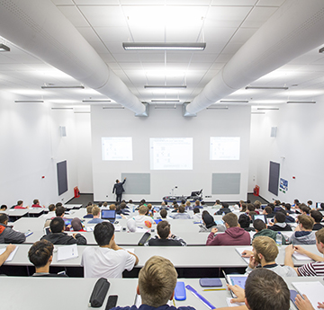 Students in Engineering lecture