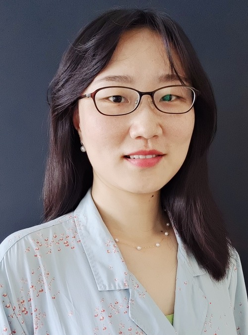 Headshot of Dr Mengwei Tu