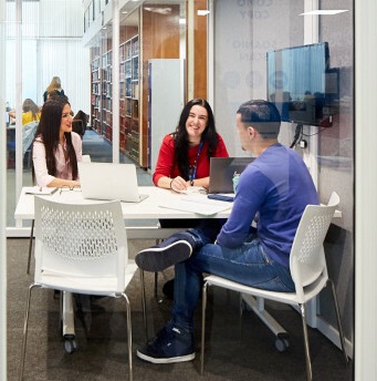 student in a careers guidance appointment